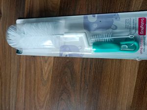 Babyhug Rotating Bottle cleaning Brush- green