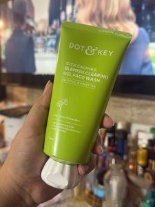 DOT & KEY Cica Calming Face Wash