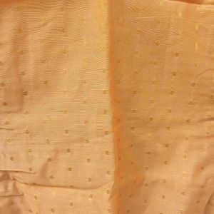 Elegant Gold And Red Zari Kurta