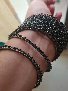 Black Beaded Bangle Set