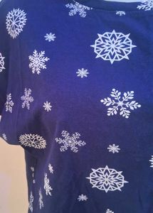 Medium Size Blue Snowflake Print Top