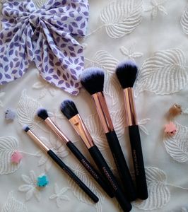 Sale Price 💥5 In 1 Brush Set