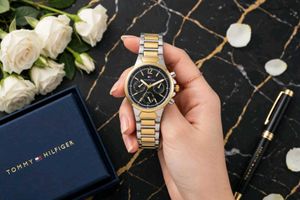 TOMMY HILFIGER*❣️🔸 *LADIES WATCH*🔸 *GOOD QUALITY