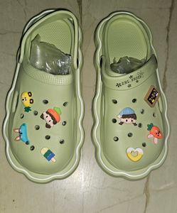 Comfortable Lightweight Clogs