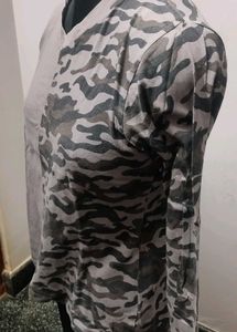 Stylish Camouflage Print Top