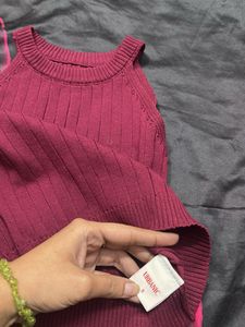 Red Sleeveless Knit Tank Top