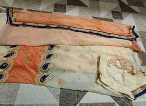 Elegant Peach &amp; Cream Saree with Blue Border