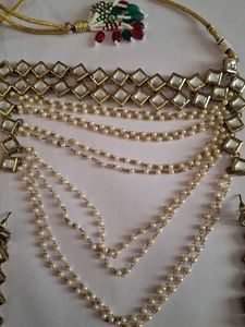 Elegant Kundan Pearl Necklace Set
