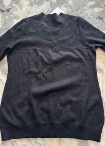 KIKI Women's Black Pullover