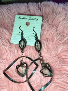 6 pairs of earrings
