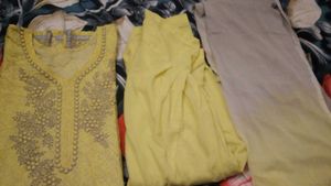 🤑Yellow Kurta Set with Embellishments