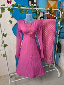 pink dress 🩷