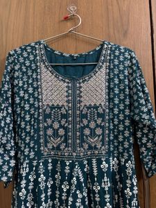 Elegant Teal Embroidered Kurta