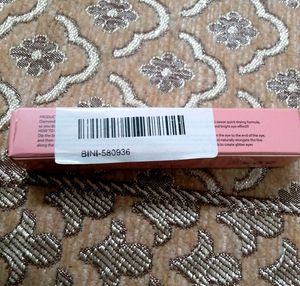 Bobi Silver Glitter Eyeliner