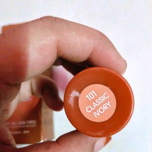 Mila Beaute Longwear Weightless Foundation