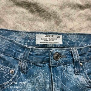 Stylish Blue Patterned Denim Shorts