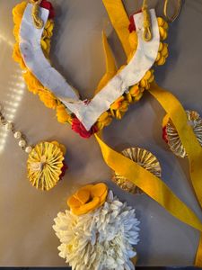 Yellow Floral Jewellery Set