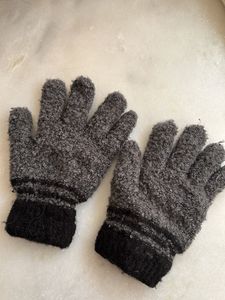 Cozy Gray Gloves