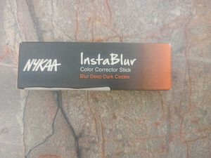 Nykaa InstaBlur Color Corrector Stick