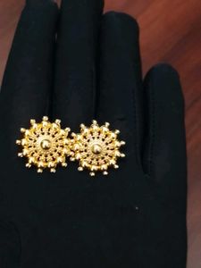 Exquisite Gold Stud Earrings