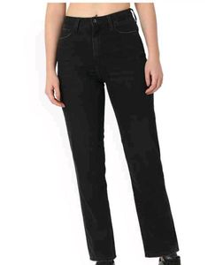 Classic Black High-Waisted Jeans