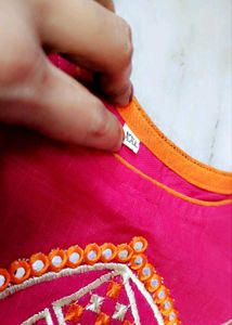 🌺Pink Embroidered Kurta &amp; Dupatta Set