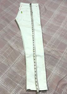 WHITE SPYKAR JEANS
