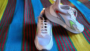 Running Shoes (AMEO)