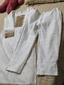 White Kurta with Gold Embellishmentss size xl