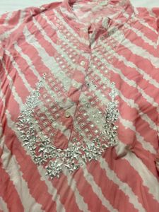 Elegant Pink Striped Kurta