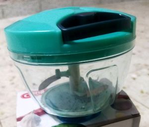 Vegetables &amp; Fruit Chopper Pack Of 2