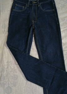 Vintage-Vibe Dark Wash Slim Straight Jeans