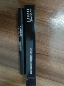 Lakme Absolute Instant Airbrush Concealer in shade