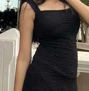 Chic Textured Black Bodycon Dress