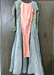 Embroidered Kurta with Legging