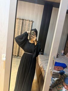 Elegant Black Pleated Maxi Dress🎀🦋🧚🏻‍♀️