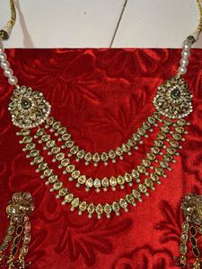 Stunning Indian Bridal Necklace Set