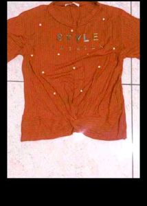 Stylish Rust-Colored Pearl T-Shirt