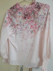 Vero Moda Chic Floral Print Button-Up Top