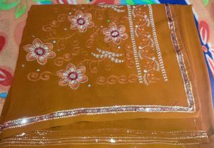 🧡✨ Elegant Mustard Embroidery Saree ✨