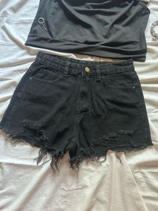 striped cami top,black shorts &amp; jewelry