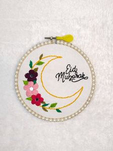 EID Mubarak Embroidered Hoop 🌙💐