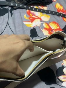 y2k shoulder bag ( totally new)