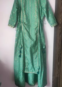Janasya Gown