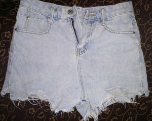 URBANIC RIPPED SHORTS