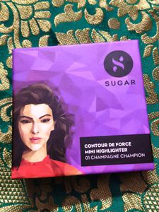 SUGAR Cosmetics Contour De Force Mini Highlighter