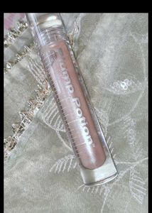Plump Potion Lip Gloss for Fuller Lips