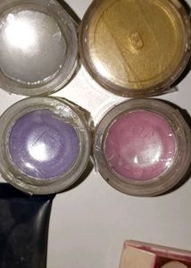 30-Piece Color Eye Vanity Set + Free Chambor Gift