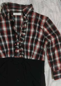 Stylish Plaid &amp; Black Ruffle Top
