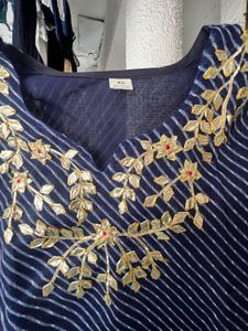 Embroidered Blue Striped Kurta